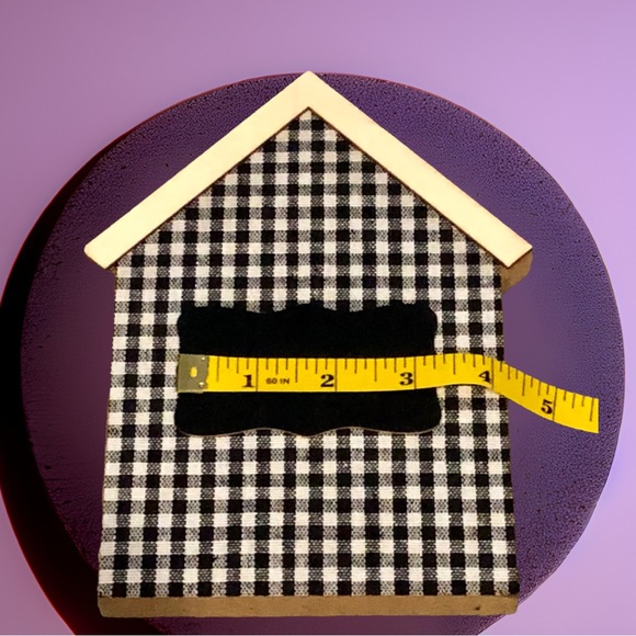 ADORABLE GINGHAM DECORATIVE CHALK BOARD SET! 1 HOUSE & 1 HANGING PLAQUE - Picture 7 of 16